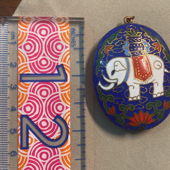 Vintage Chinese Cloisonne Elephant Necklace in Blue - Picture 3 of 3